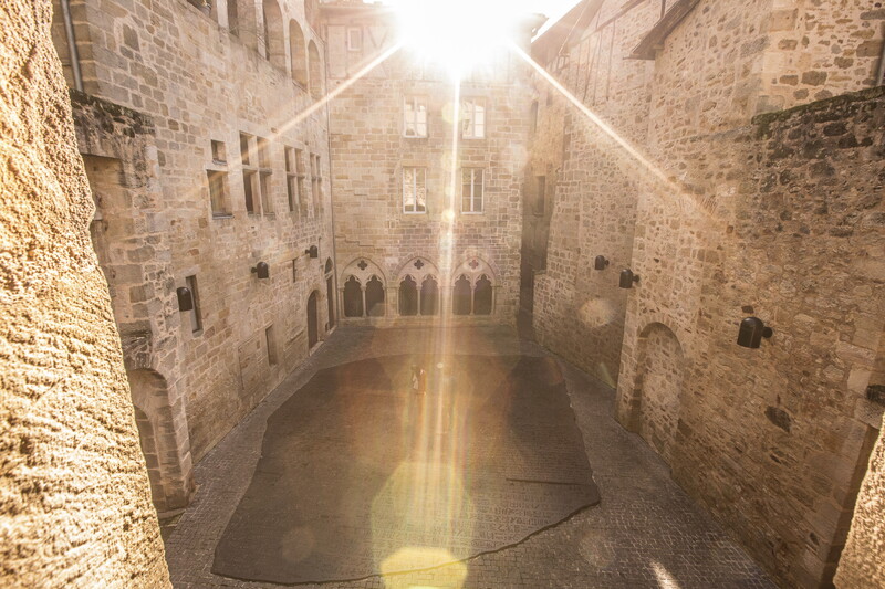 24janvier18150547Reproduction de la Pierre de Rosette à Figeac© Malika Turin_800x533